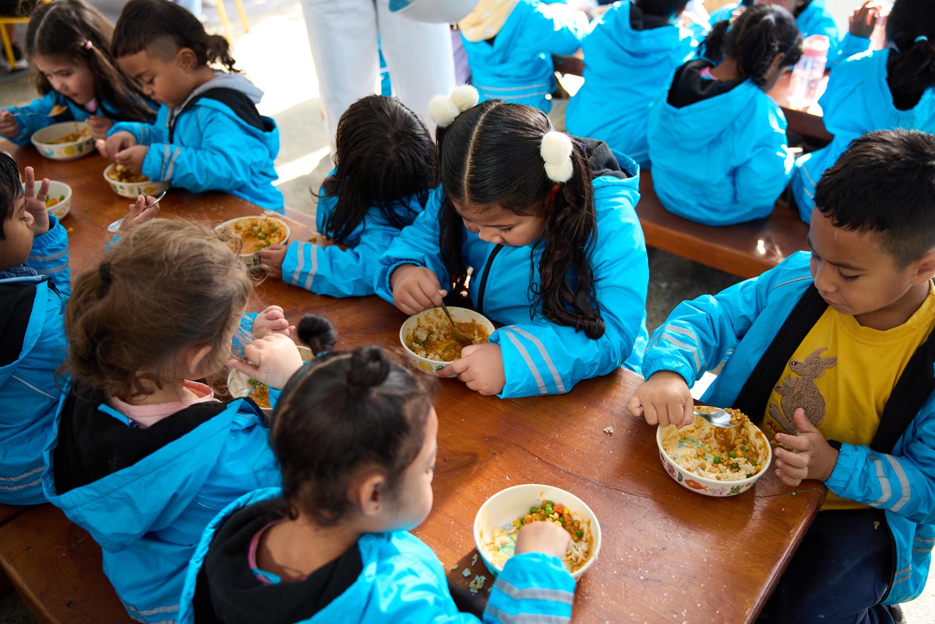 KidsCan-Roscommon-ECE-Kids-Group-Bowl-Eat